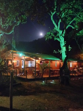 Piratas Cabanas Camping Bar